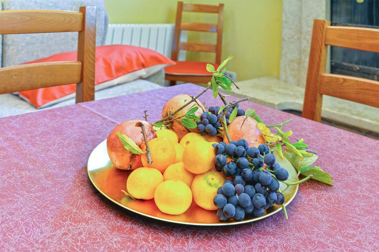 Apartments Ana 379 Ровин Екстериор снимка